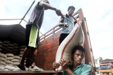 Tangerang limits trucks' operational hours