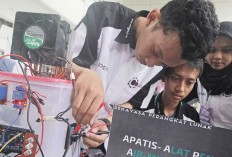 Nadiem's campus reforms have yet to address student exploitation during internships