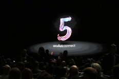 Facebook unveils upgraded wireless Oculus headset in VR push