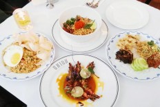 As if knowing that the food appearing on screen will arouse  the viewers’ appetite, Union Café at Senayan City pays tribute to the movie and foodies by offering a special menu.