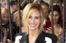 Julia Roberts asked to star in Amazon series &lsquo;Charlotte Walsh Likes to Win&rsquo;