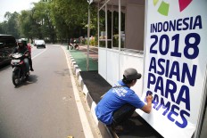 Presenter detained after accusing police of being ticket scalper