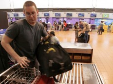 Thai officials removed over taking 'tips' from Chinese tourists