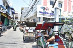 Union dreams of making ‘becak’ worthy of modern Jakarta
