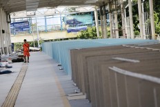 City plans to install e-ID card-tapping system at Tanah Abang Skybridge toilets