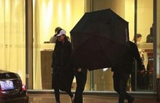 Fan Bingbing spotted for first time in months, outside Beijing airport