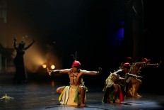 Wadion Bawo and Gelang Dadas dancers perform during the “human” segment of the show. JP/Wienda Parwitasari