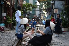 Hanoi's colonial-era railway doubles as selfie hotspot