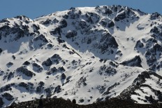 New Zealand avalanche kills two Germans, woman survives