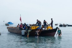 Fish-finders increase efficiency among C. Java fisherfolk: Governor