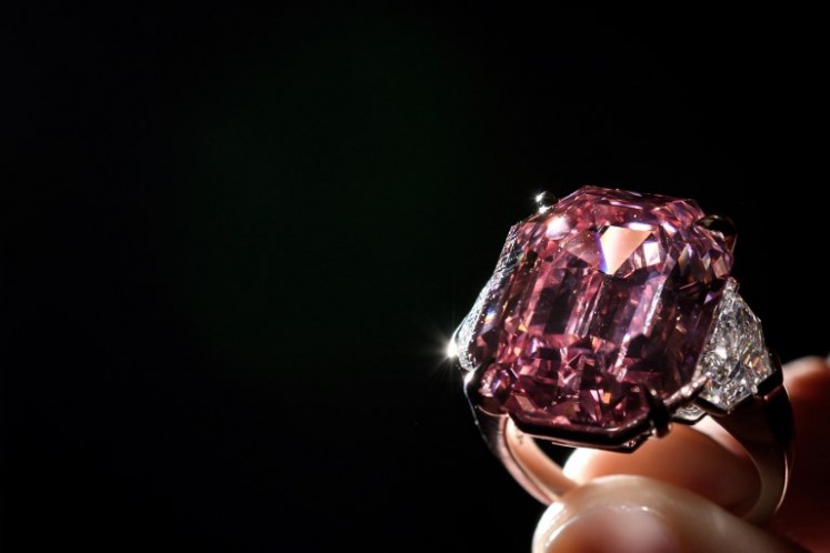 rare pink diamond ring auction