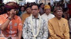 Anies extends overseas business trip by one day 