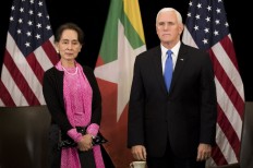 Pence takes Suu Kyi to task over Myanmar treatment of Rohingya