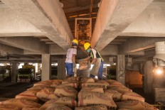 Japanese cement firm to spend $220 million for 15% of Semen Indonesia subsidiary