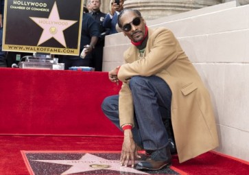 'I want to thank me,' rapper Snoop Dogg on getting Hollywood star
