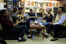 After years of silence, music fills streets of Iraq's Mosul