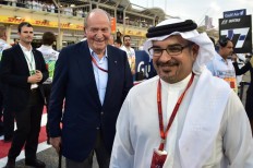 Spain former king criticised for meeting Saudi crown prince