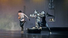 'Gong Ex Machina': A harmonious symphony of sound and theater