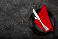 Dining in the Dark explores struggles visually impaired people face