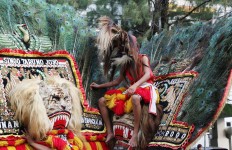 Cultural parade celebrates Surakarta's tourism potential