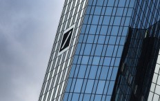 German police raid Deutsche Bank in 'Panama Papers' graft probe