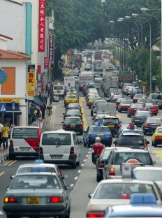 Singapore tests on-demand buses to ease congestion, as Asian cities watch