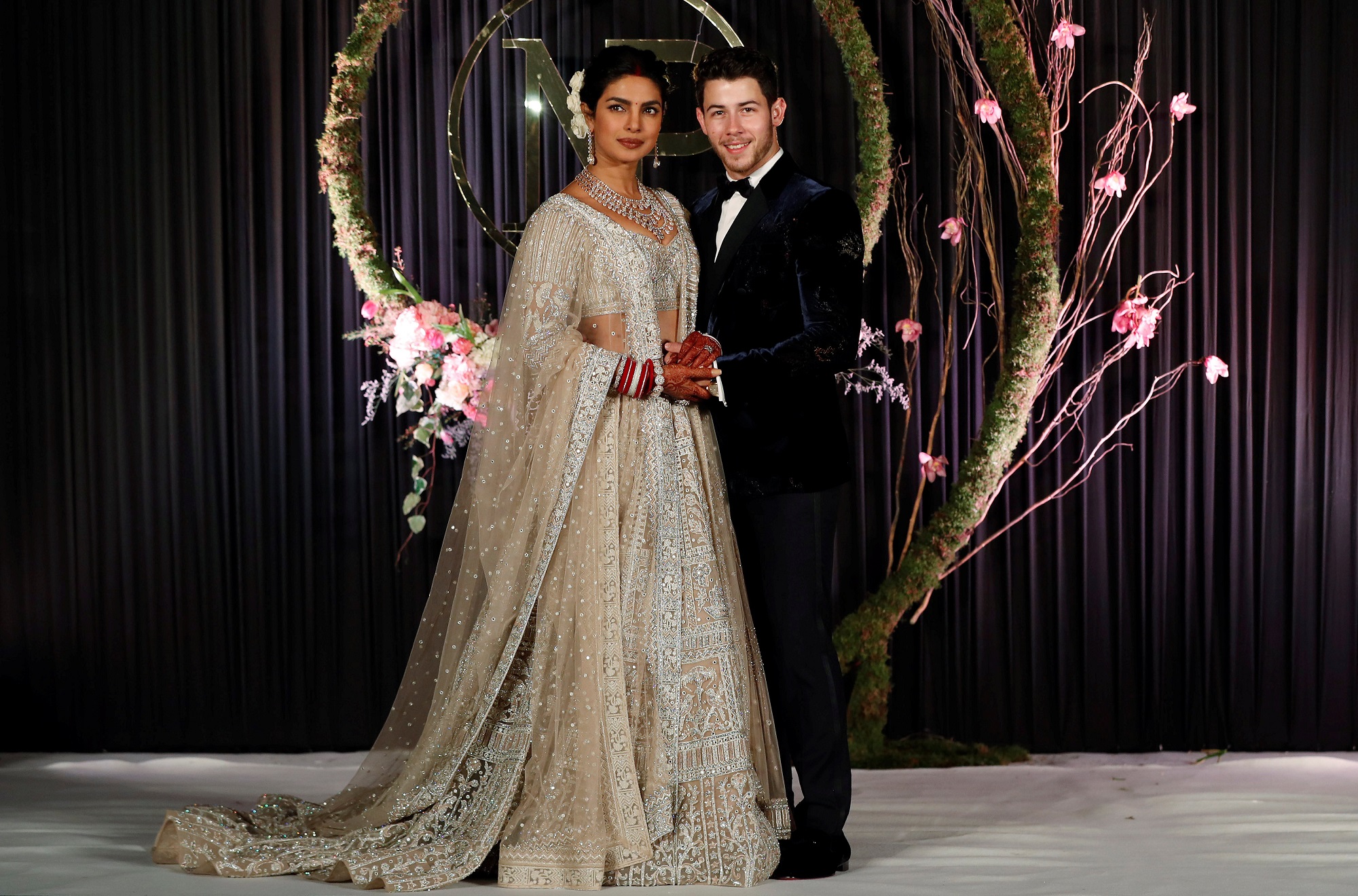 Priyanka Chopra, Nick Jonas celebrate wedding at New Delhi reception ...