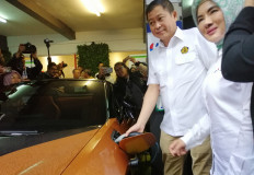Govt upbeat over electric vehicle, but charging stations still rare to find