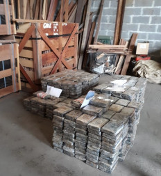 Suspected British drug kingpin goes on trial in France