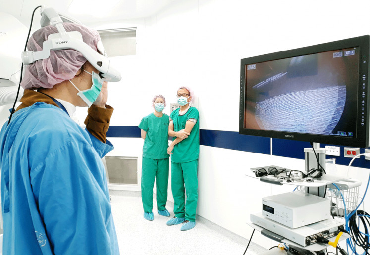 Medical virtual reality: A simulation of the use of 3D Virtual Reality Neuronavigation for surgery at Tri-Service General Hospital in Taipei, Taiwan. The technology helps doctors get a better visualization of patients’ critical neural structures.