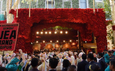 Beyonce, Bollywood, Hillary as India's richest daughter weds