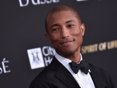 Pharrell Williams says embarrassed by sexist hit song 'Blurred Lines'