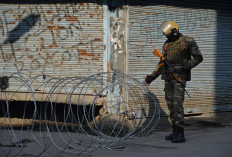 Kashmir locked down as Indian forces warn against protests