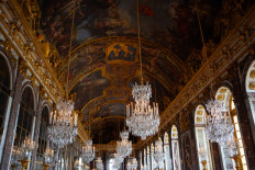 France's Louvre and Palace of Versailles shut by coronavirus