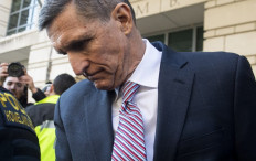  US Justice Dept drops case against ex-Trump aide Flynn