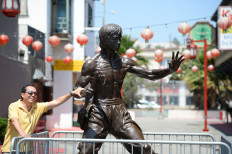 Paging Bruce Lee: Judge knocks down New York's nunchuck ban