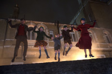 'Mary Poppins Returns' glides in with lighthearted, whimsical adventures
