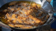 According to a sports nutritionist, reusing cooking oil incorrectly can be dangerous.