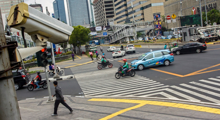 How inconspicuous traffic law enforcement can contribute to safer roads