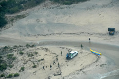 Ministry stops promoting Sunda Straits tourism -- for now