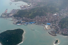 Aid pours in for Sunda Strait tsunami victims
