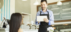 Customizable software: Digital devices can utilize Office 365 to boost food and beverage retail businesses from creating menu design to co-authoring with cloud technology. 