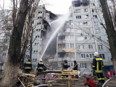 Rescuers pull baby alive from Russian block after gas blast