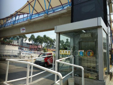 Jakarta's elevators to be guarded to prevent vandalism