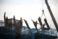 East Jakarta landowners protest acquisition for train project