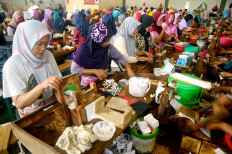 Not all companies unable to pay Idul Fitri bonuses, labor union says as businesses ask for leeway