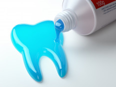 Colgate Total toothpaste to relaunch, this time sans triclosan