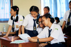 Not even mediocre? Indonesian students score low in math, reading, science: PISA report