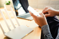 Smartfren launches latest Wi-Fi modem with 4G+ capability 