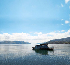 Amazing view: Lake Toba is so huge that it actually looks like an ocean.